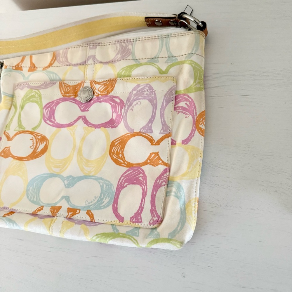 Coach Y2K Multicolor Scribble Print XL Swing Pack - Picture 3 of 10